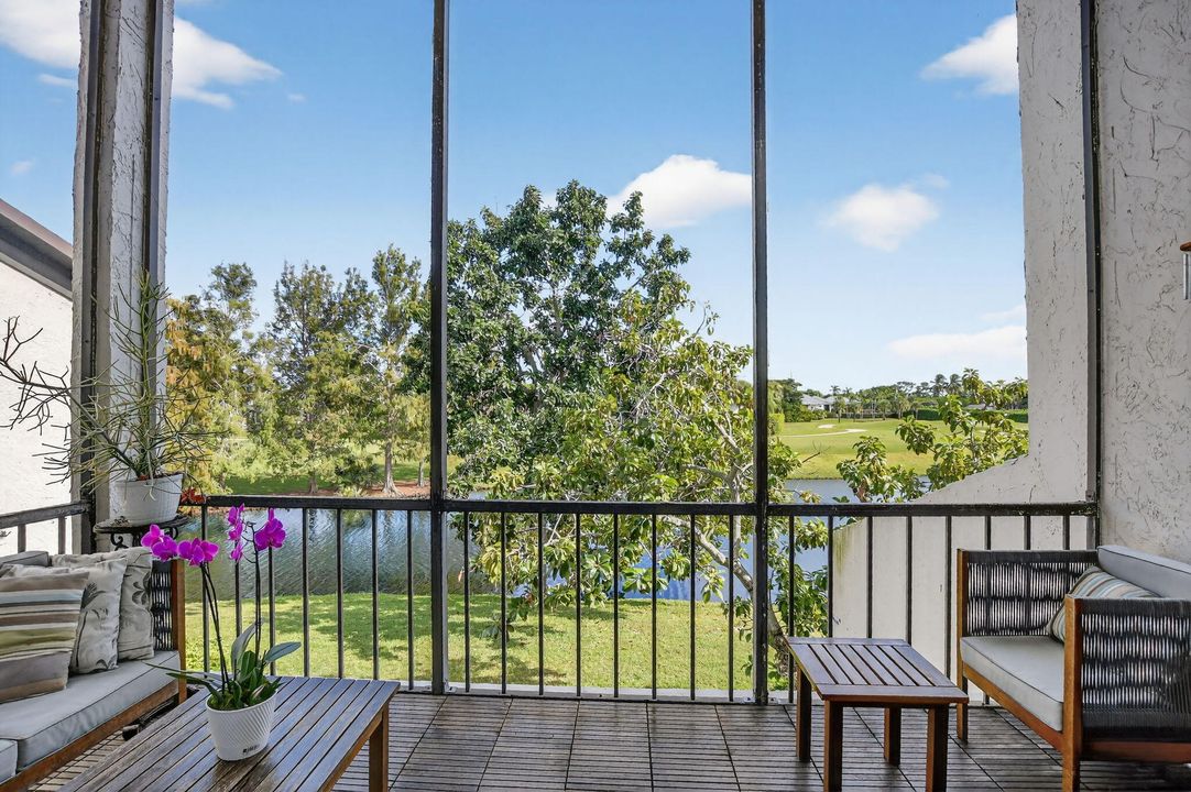 Active With Contract: $539,000 (2 beds, 2 baths, 1731 Square Feet)