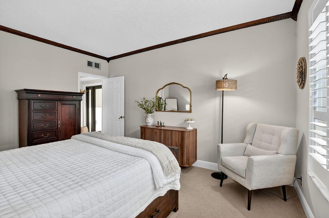 Active With Contract: $539,000 (2 beds, 2 baths, 1731 Square Feet)