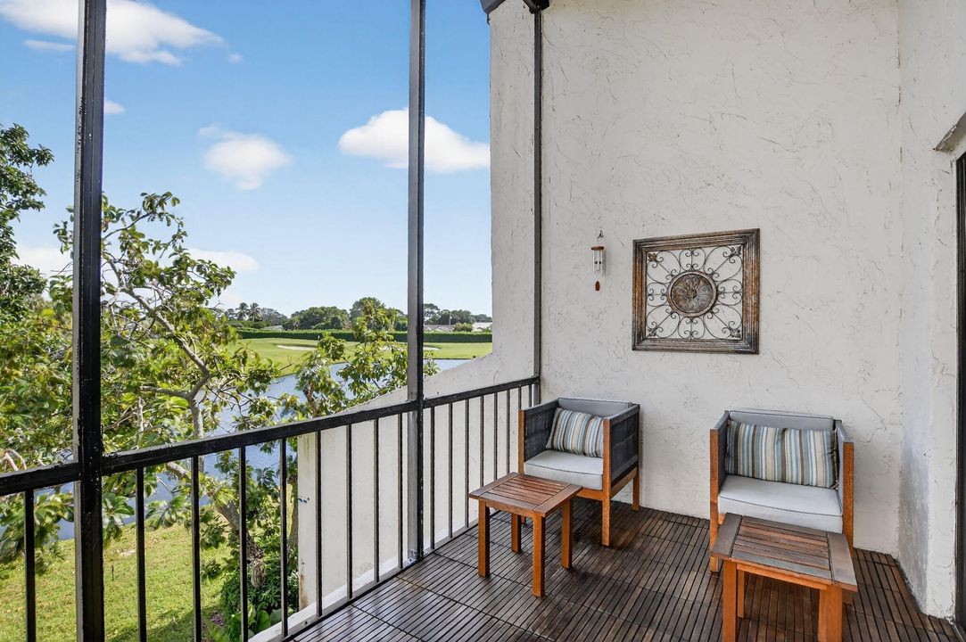 Active With Contract: $539,000 (2 beds, 2 baths, 1731 Square Feet)