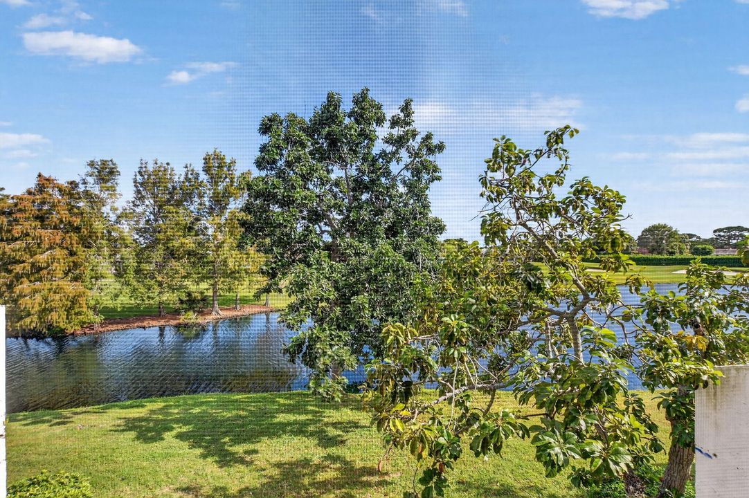 Active With Contract: $539,000 (2 beds, 2 baths, 1731 Square Feet)