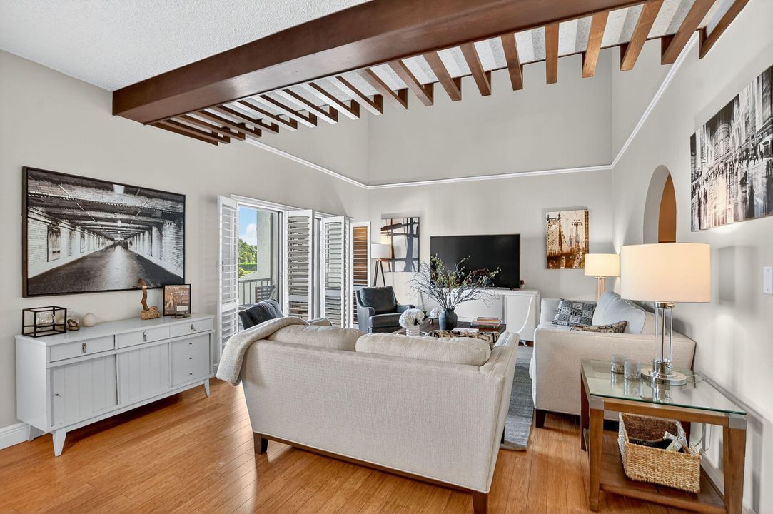 Active With Contract: $539,000 (2 beds, 2 baths, 1731 Square Feet)