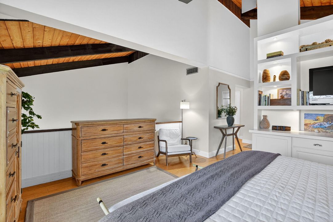 Active With Contract: $539,000 (2 beds, 2 baths, 1731 Square Feet)