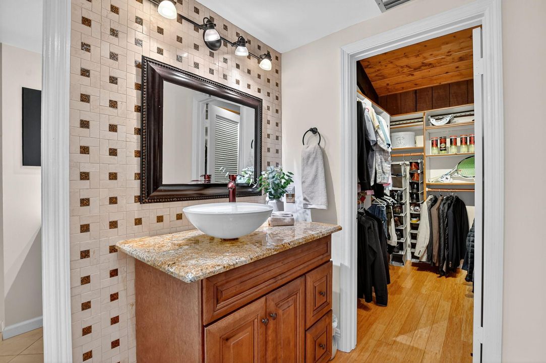 Active With Contract: $539,000 (2 beds, 2 baths, 1731 Square Feet)