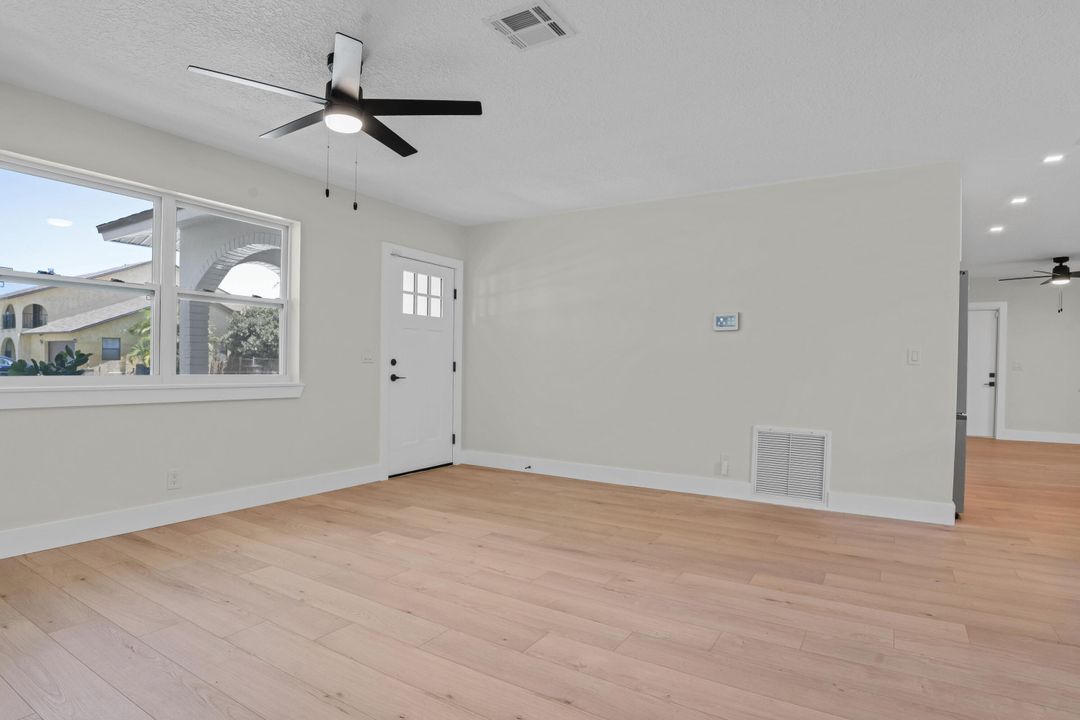 待售: $614,900 (3 贝兹, 2 浴室, 1519 平方英尺)