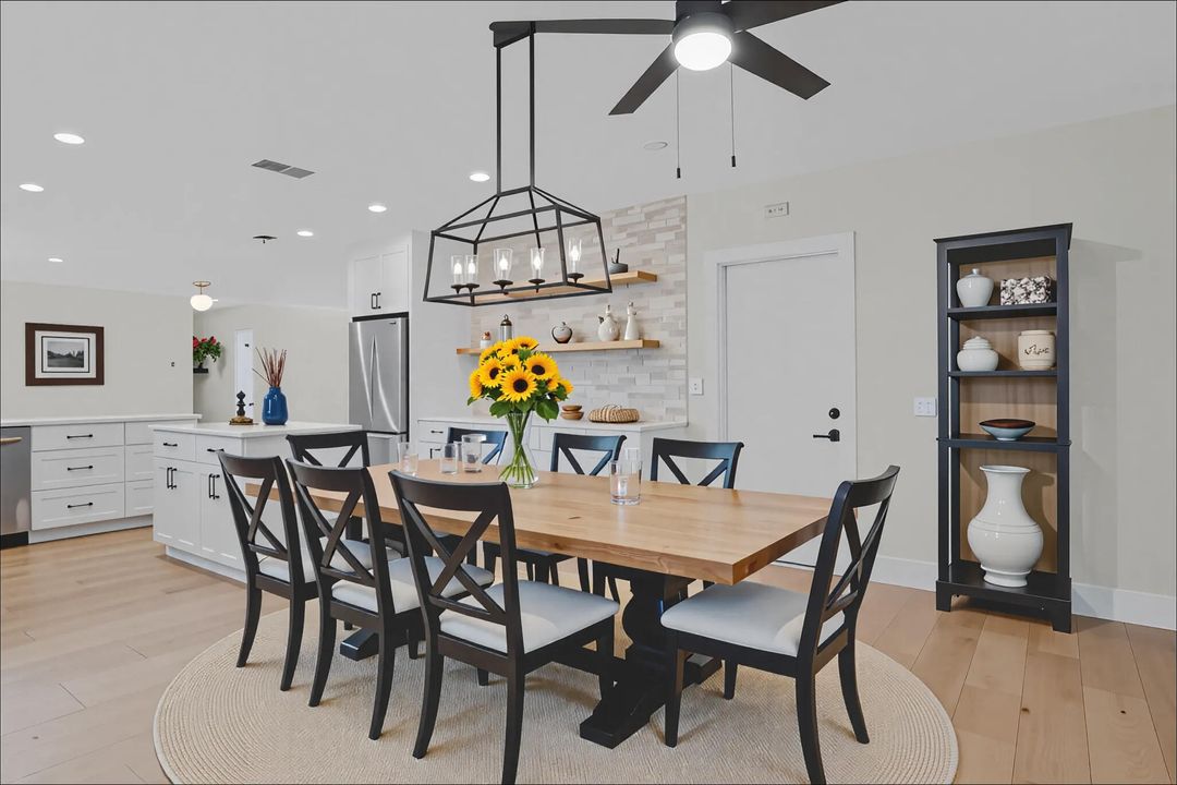 待售: $614,900 (3 贝兹, 2 浴室, 1519 平方英尺)