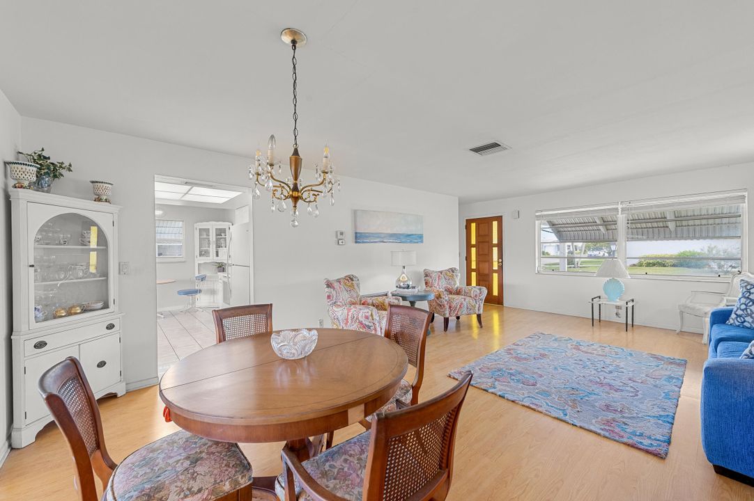 En Venta: $355,000 (2 camas, 2 baños, 1288 Pies cuadrados)