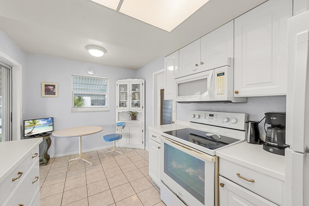 En Venta: $355,000 (2 camas, 2 baños, 1288 Pies cuadrados)