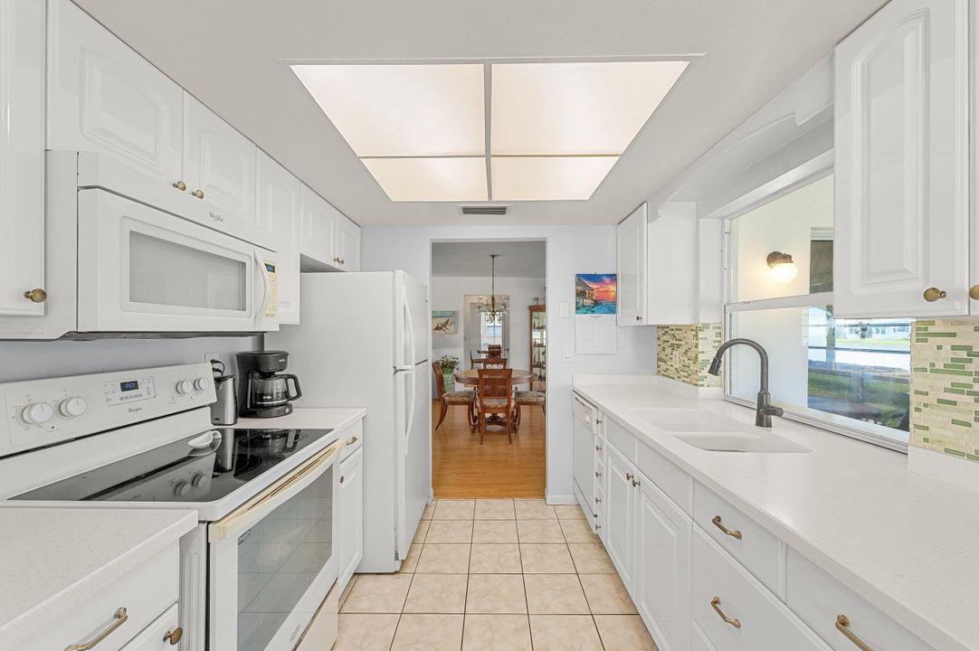 En Venta: $355,000 (2 camas, 2 baños, 1288 Pies cuadrados)