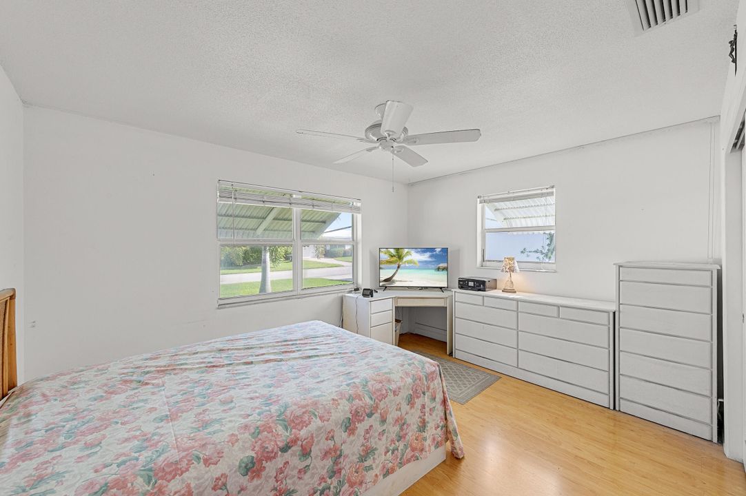 En Venta: $355,000 (2 camas, 2 baños, 1288 Pies cuadrados)