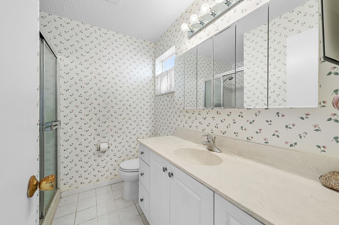 En Venta: $355,000 (2 camas, 2 baños, 1288 Pies cuadrados)