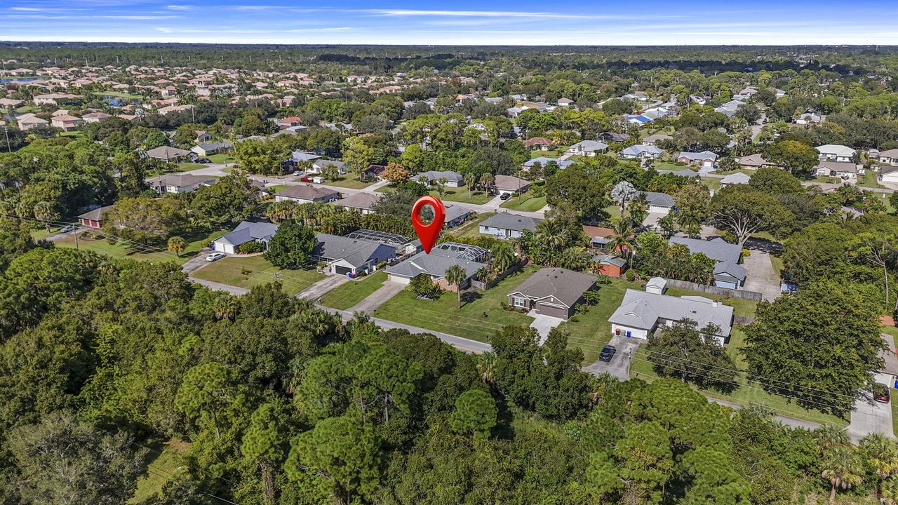 For Sale: $425,000 (3 beds, 2 baths, 1886 Square Feet)