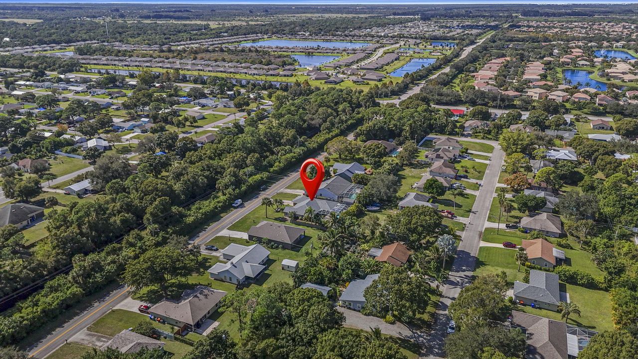 For Sale: $425,000 (3 beds, 2 baths, 1886 Square Feet)