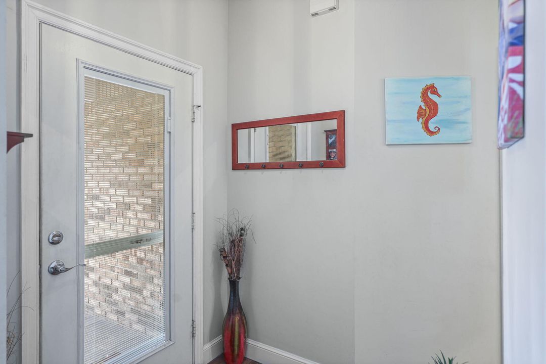 For Sale: $425,000 (3 beds, 2 baths, 1886 Square Feet)