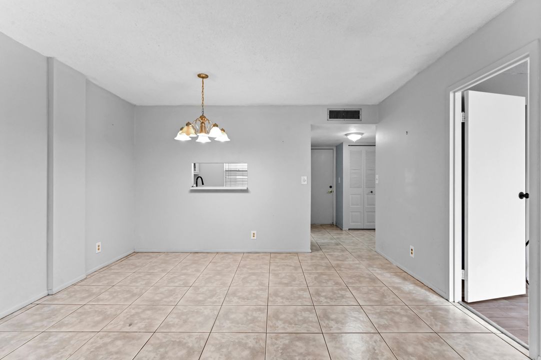 En Venta: $89,900 (1 camas, 1 baños, 705 Pies cuadrados)