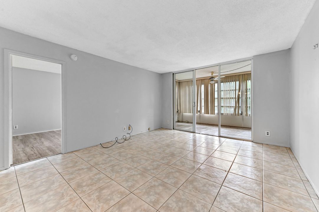 En Venta: $89,900 (1 camas, 1 baños, 705 Pies cuadrados)