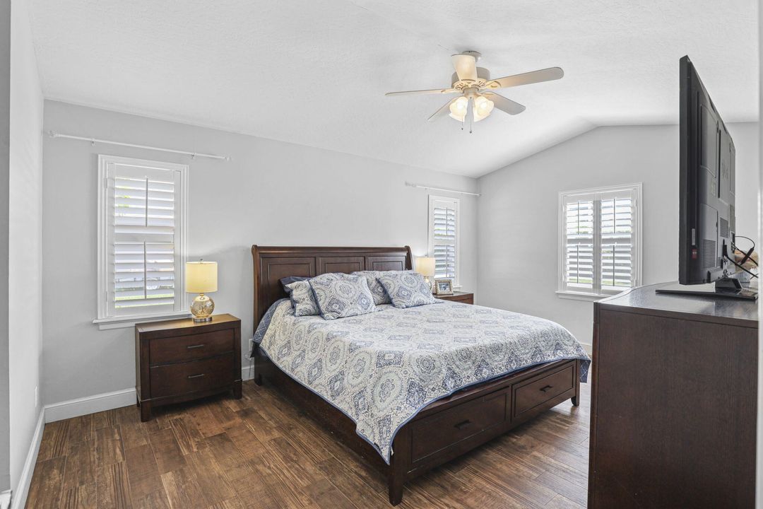 For Sale: $425,000 (3 beds, 2 baths, 1886 Square Feet)