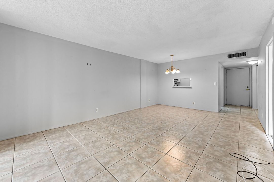 En Venta: $89,900 (1 camas, 1 baños, 705 Pies cuadrados)