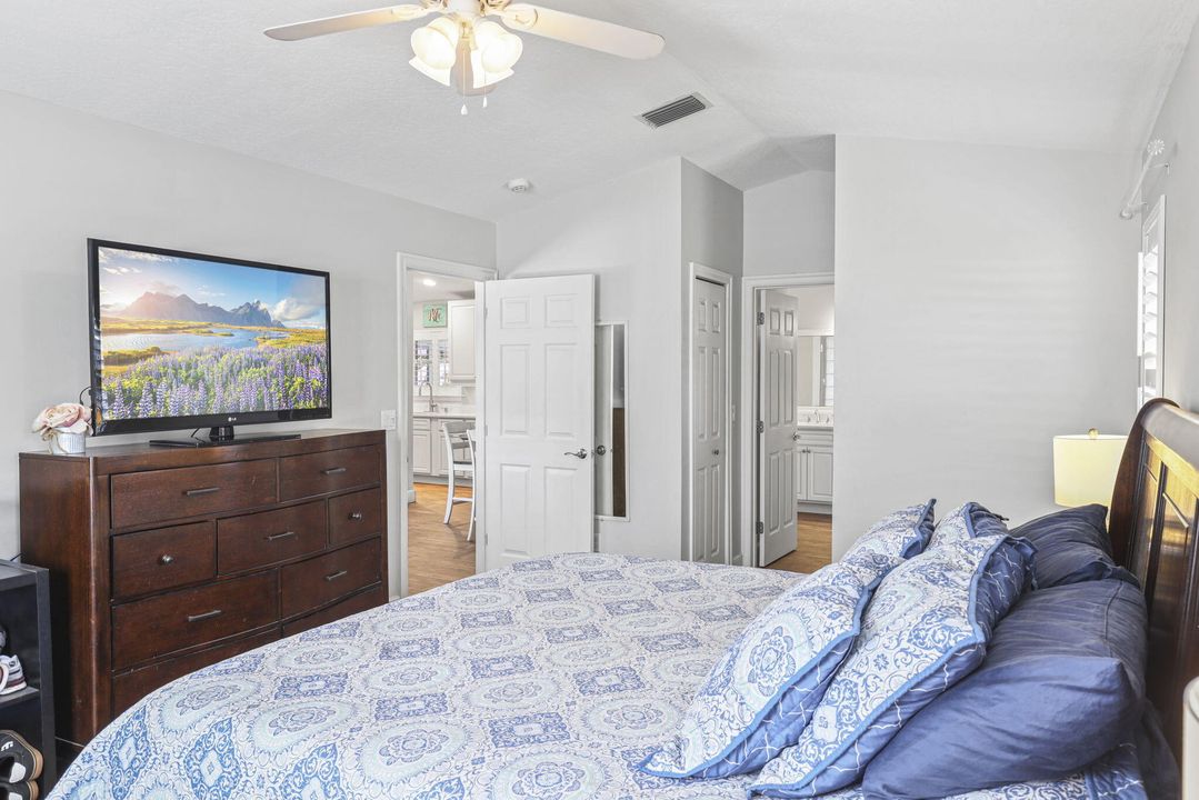 For Sale: $425,000 (3 beds, 2 baths, 1886 Square Feet)