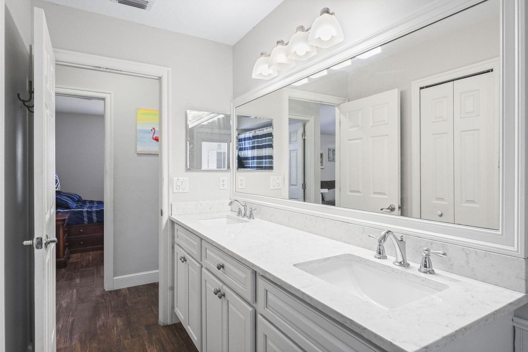 For Sale: $425,000 (3 beds, 2 baths, 1886 Square Feet)