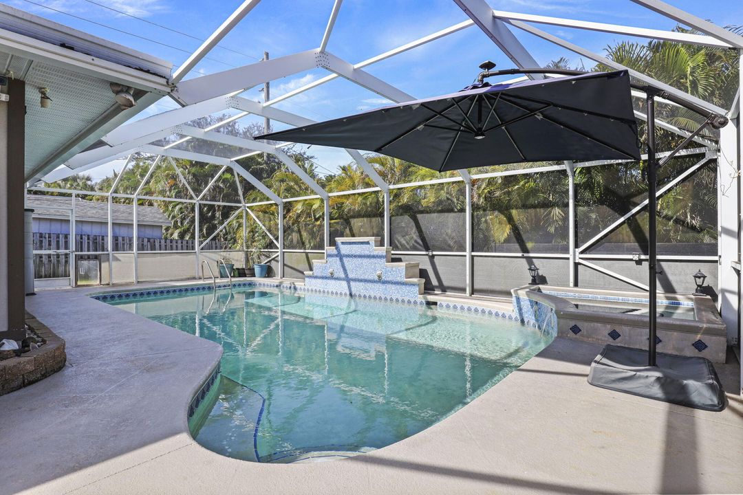 For Sale: $425,000 (3 beds, 2 baths, 1886 Square Feet)