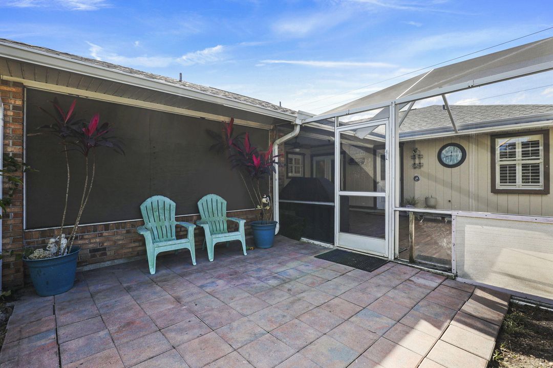 For Sale: $425,000 (3 beds, 2 baths, 1886 Square Feet)