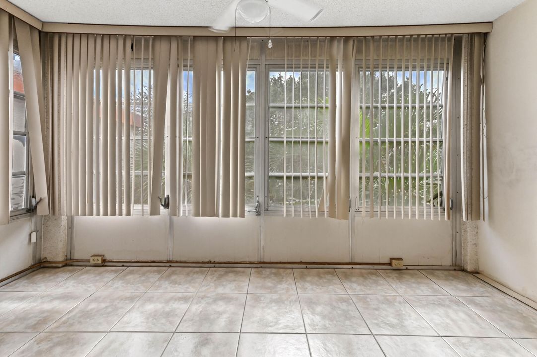 En Venta: $89,900 (1 camas, 1 baños, 705 Pies cuadrados)