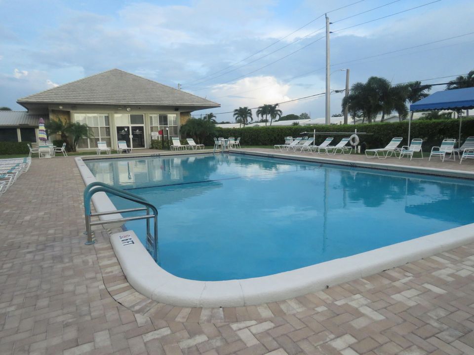 En Venta: $355,000 (2 camas, 2 baños, 1288 Pies cuadrados)