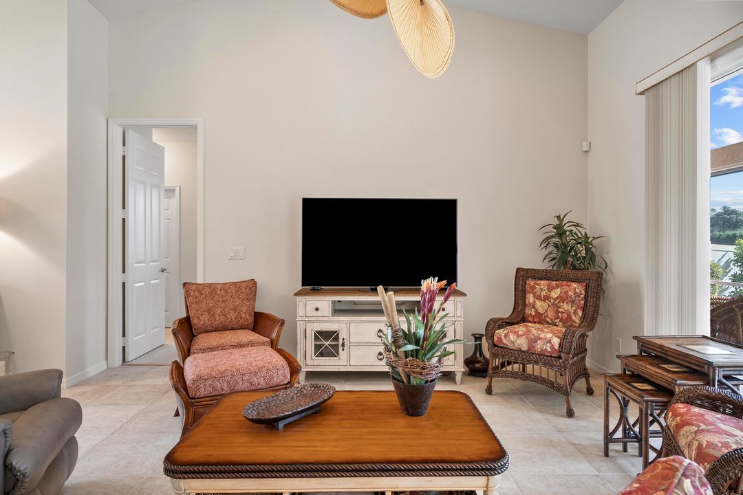 На продажу: $624,900 (3 спален, 2 ванн, 1932 Квадратных фут)