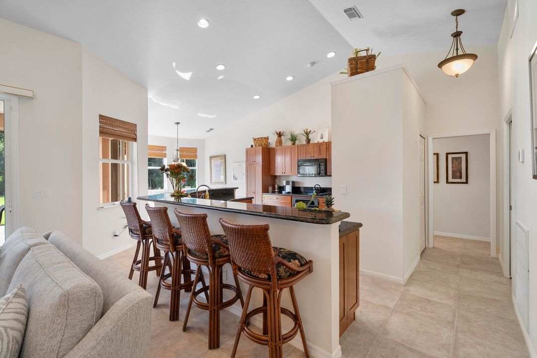 На продажу: $624,900 (3 спален, 2 ванн, 1932 Квадратных фут)