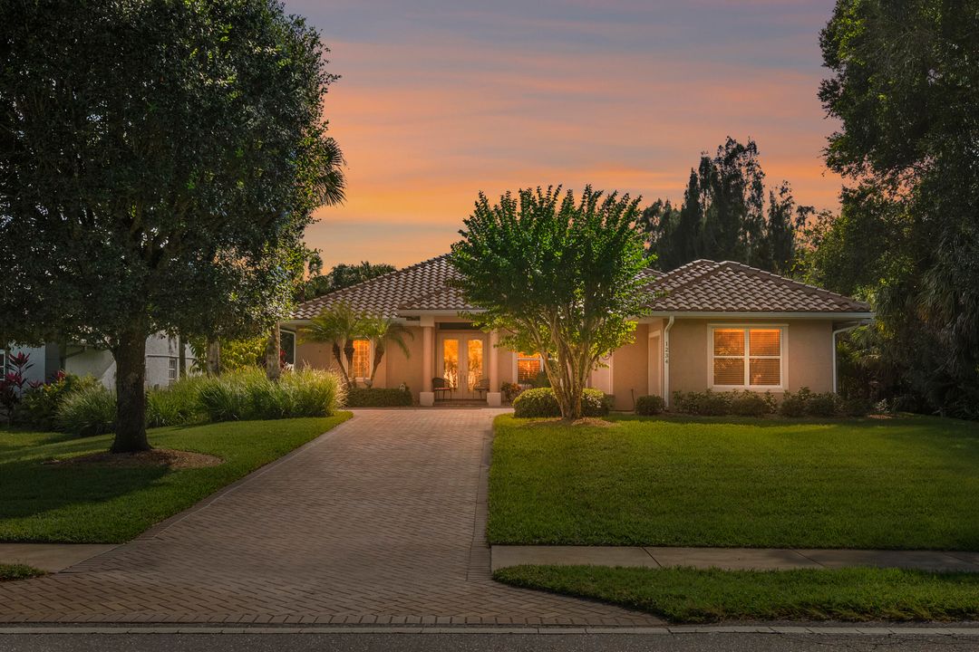 На продажу: $624,900 (3 спален, 2 ванн, 1932 Квадратных фут)