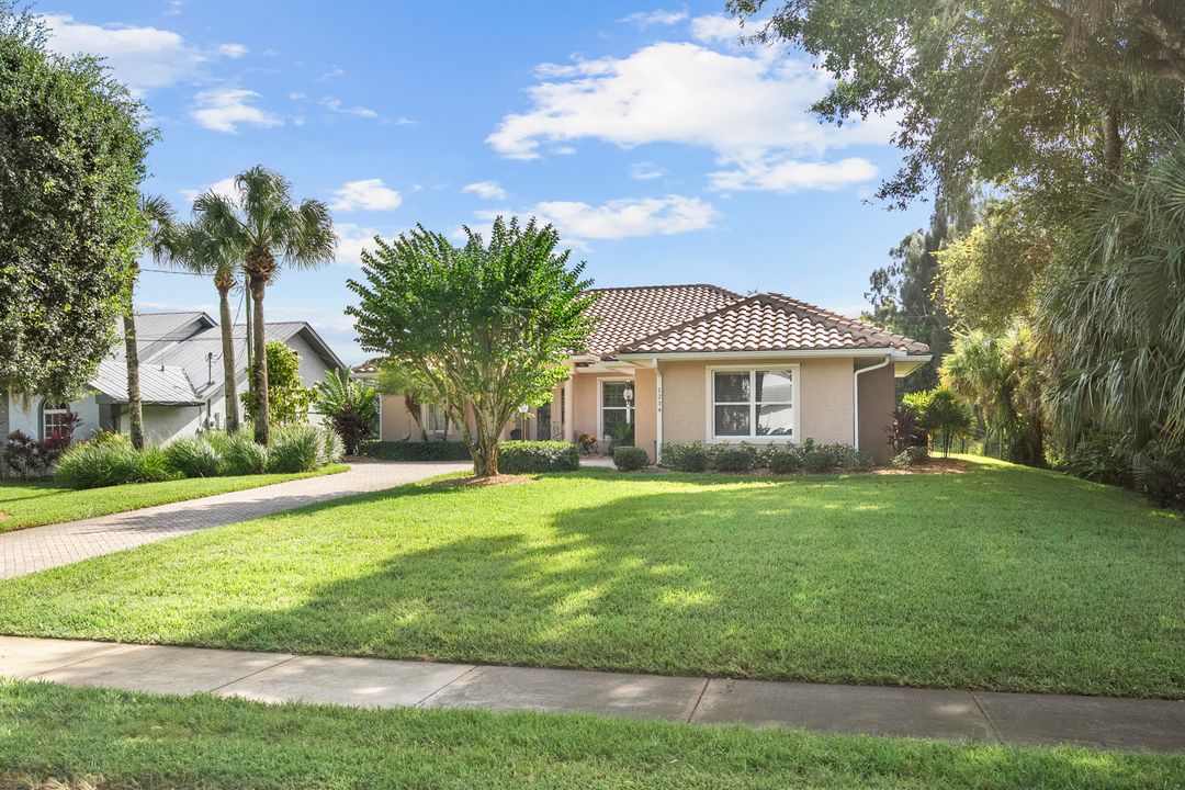 На продажу: $624,900 (3 спален, 2 ванн, 1932 Квадратных фут)