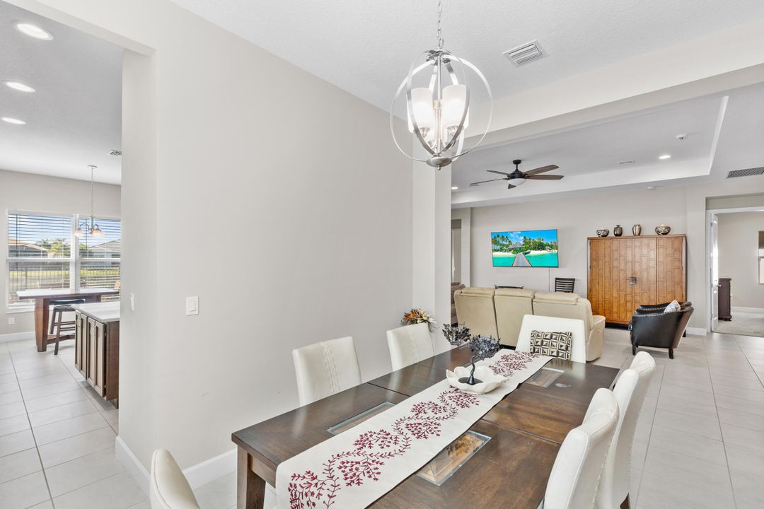 На продажу: $875,000 (3 спален, 3 ванн, 2753 Квадратных фут)