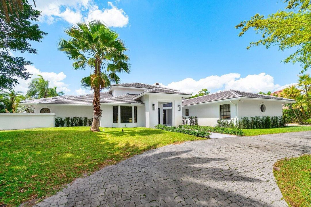 For Rent: $40,000 (5 beds, 5 baths, 4412 Square Feet)