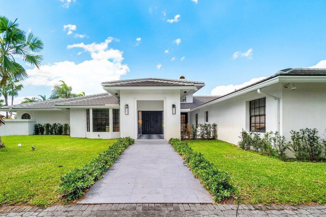 For Rent: $40,000 (5 beds, 5 baths, 4412 Square Feet)