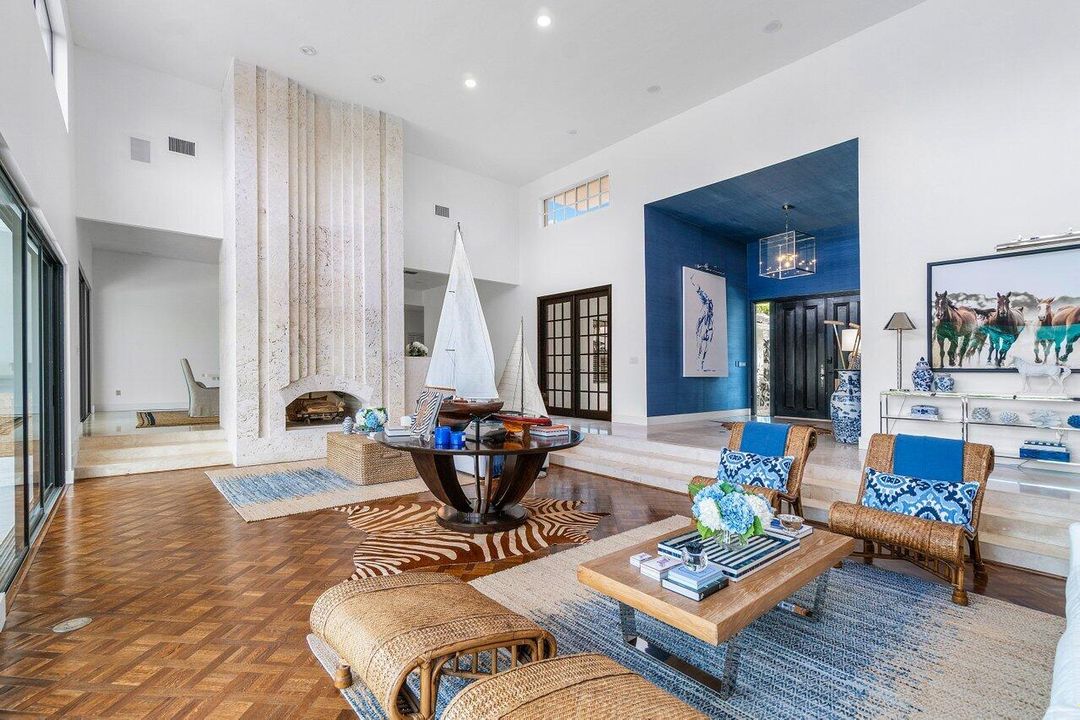 For Rent: $40,000 (5 beds, 5 baths, 4412 Square Feet)