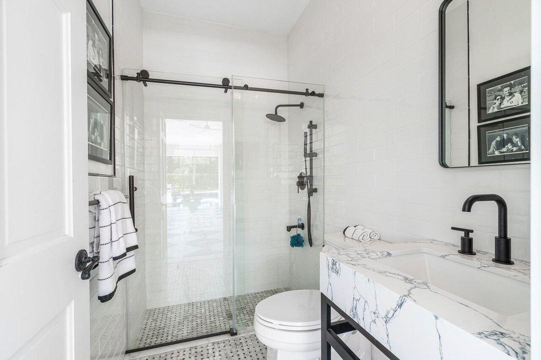 For Rent: $40,000 (5 beds, 5 baths, 4412 Square Feet)