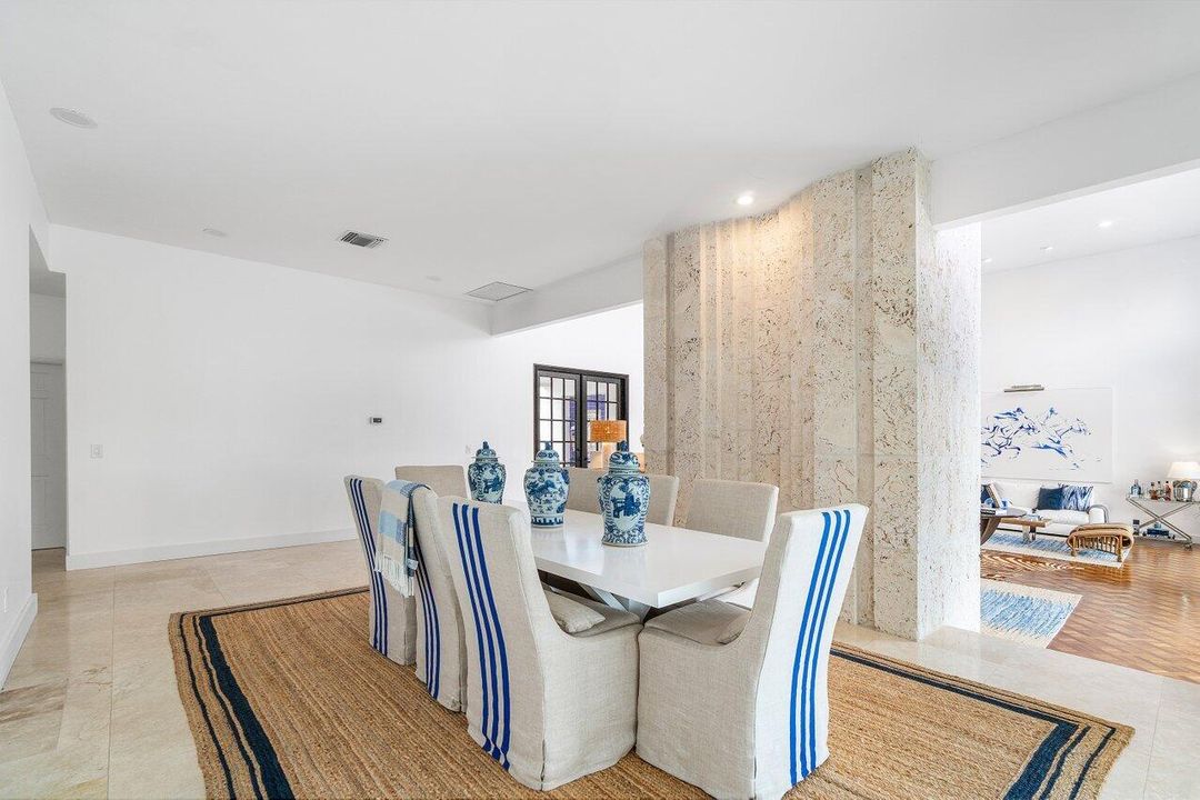 For Rent: $40,000 (5 beds, 5 baths, 4412 Square Feet)