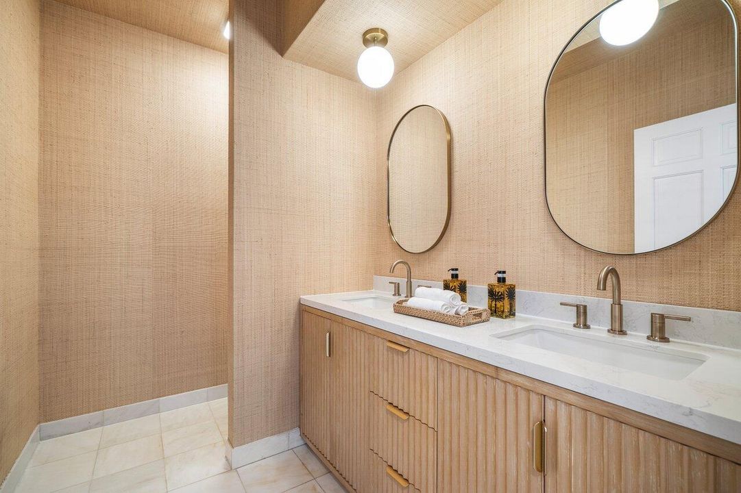 For Rent: $40,000 (5 beds, 5 baths, 4412 Square Feet)