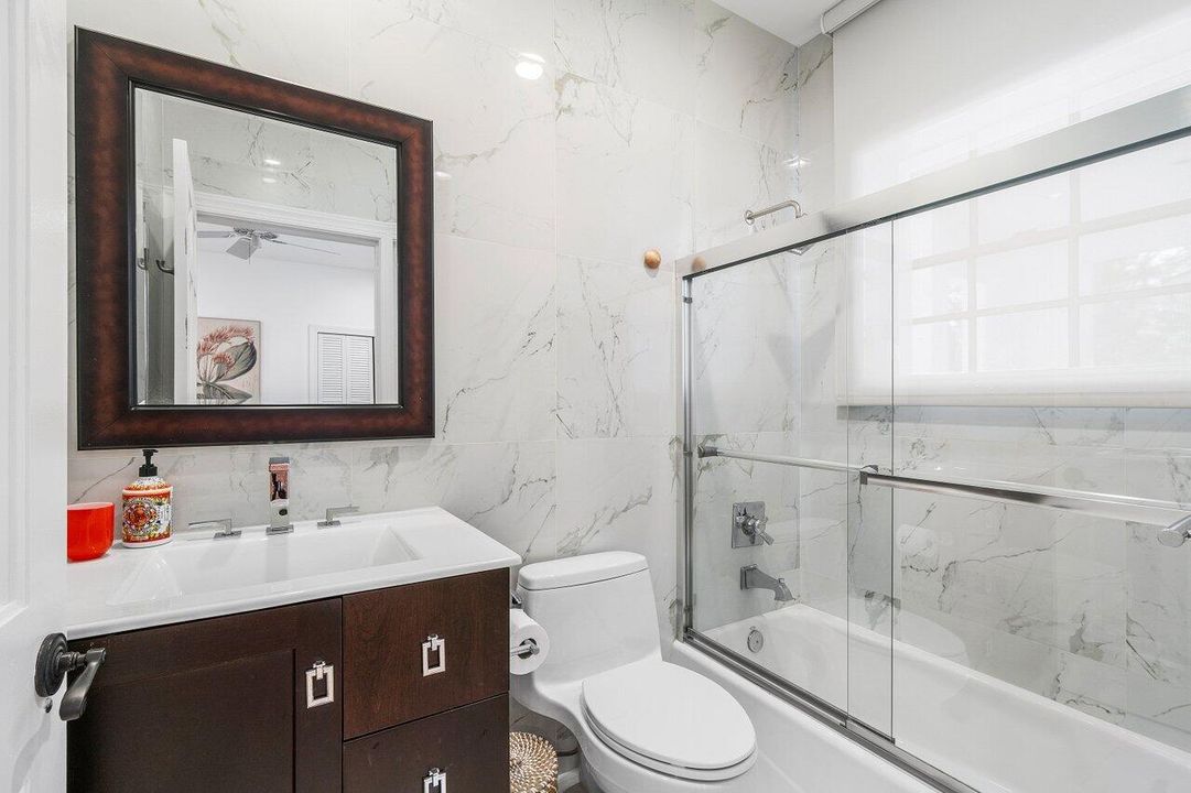 For Rent: $40,000 (5 beds, 5 baths, 4412 Square Feet)