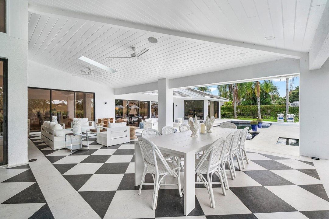 For Rent: $40,000 (5 beds, 5 baths, 4412 Square Feet)