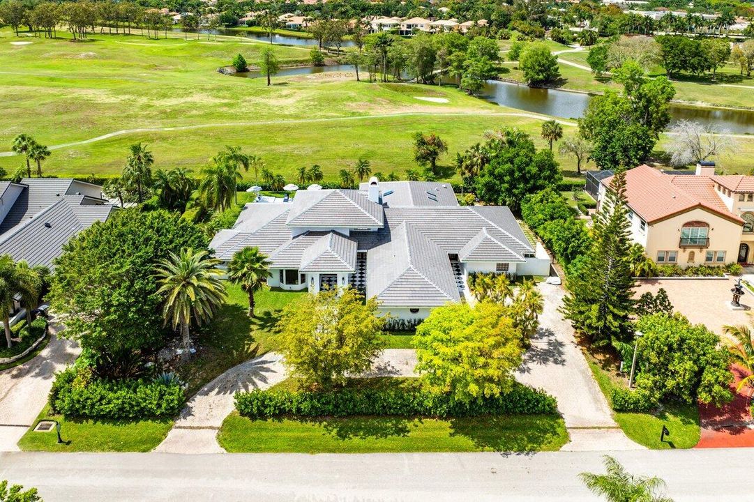 For Rent: $40,000 (5 beds, 5 baths, 4412 Square Feet)