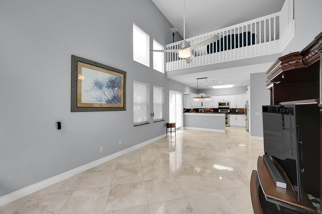 En Venta: $682,000 (4 camas, 2 baños, 2950 Pies cuadrados)