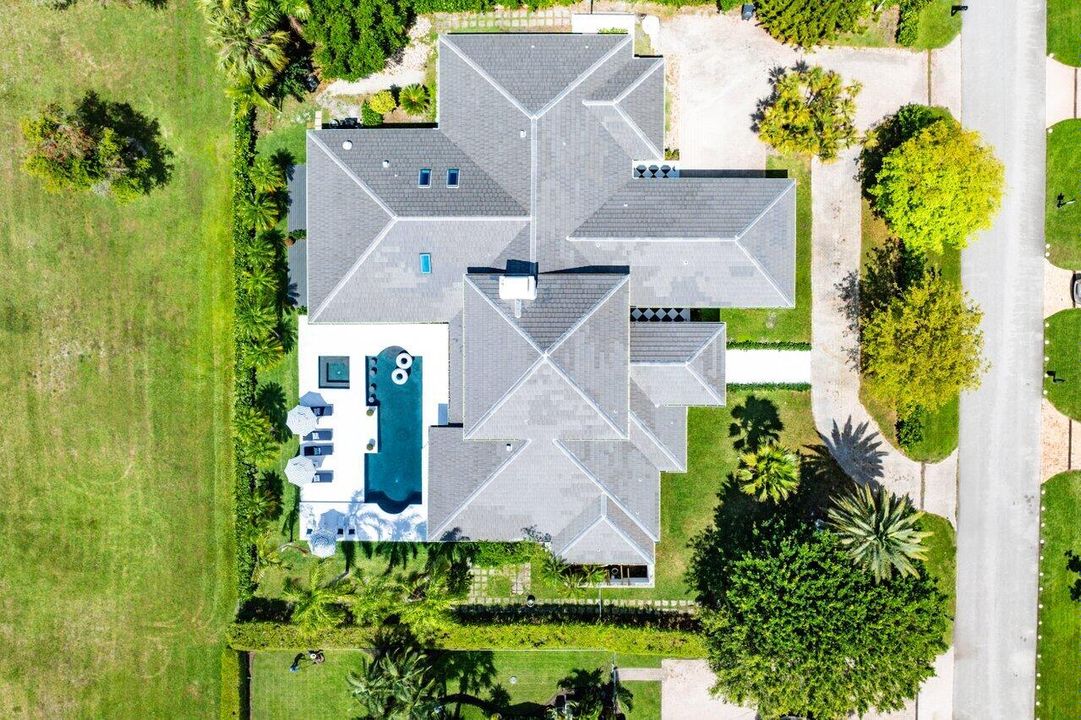 For Rent: $40,000 (5 beds, 5 baths, 4412 Square Feet)