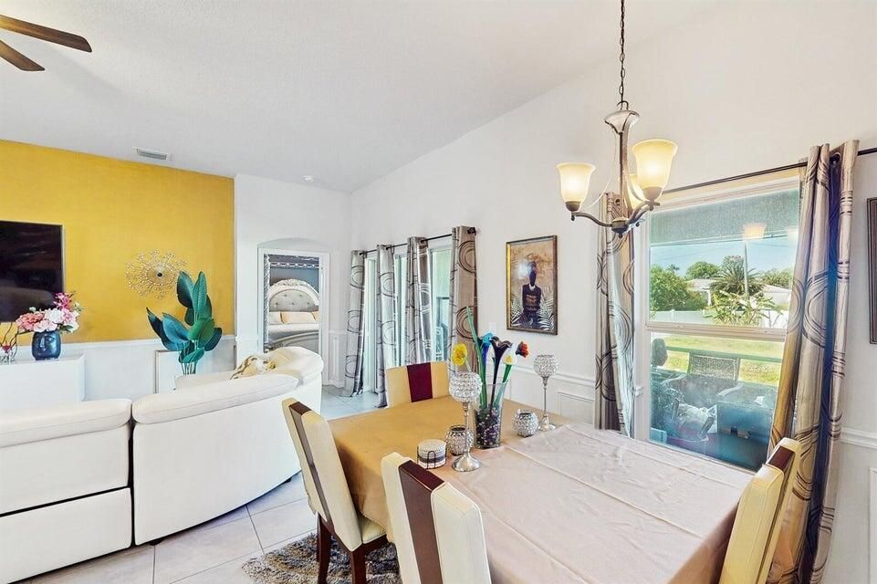 En Venta: $505,000 (4 camas, 3 baños, 2218 Pies cuadrados)