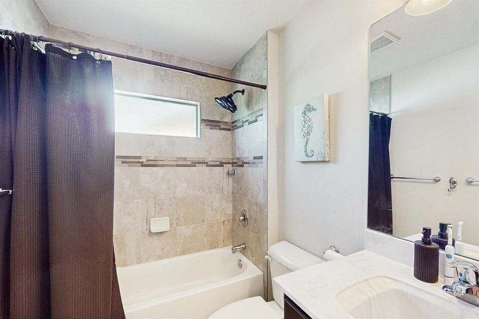 En Venta: $505,000 (4 camas, 3 baños, 2218 Pies cuadrados)