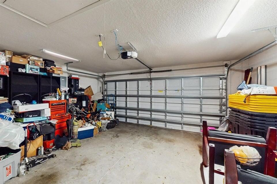 En Venta: $505,000 (4 camas, 3 baños, 2218 Pies cuadrados)