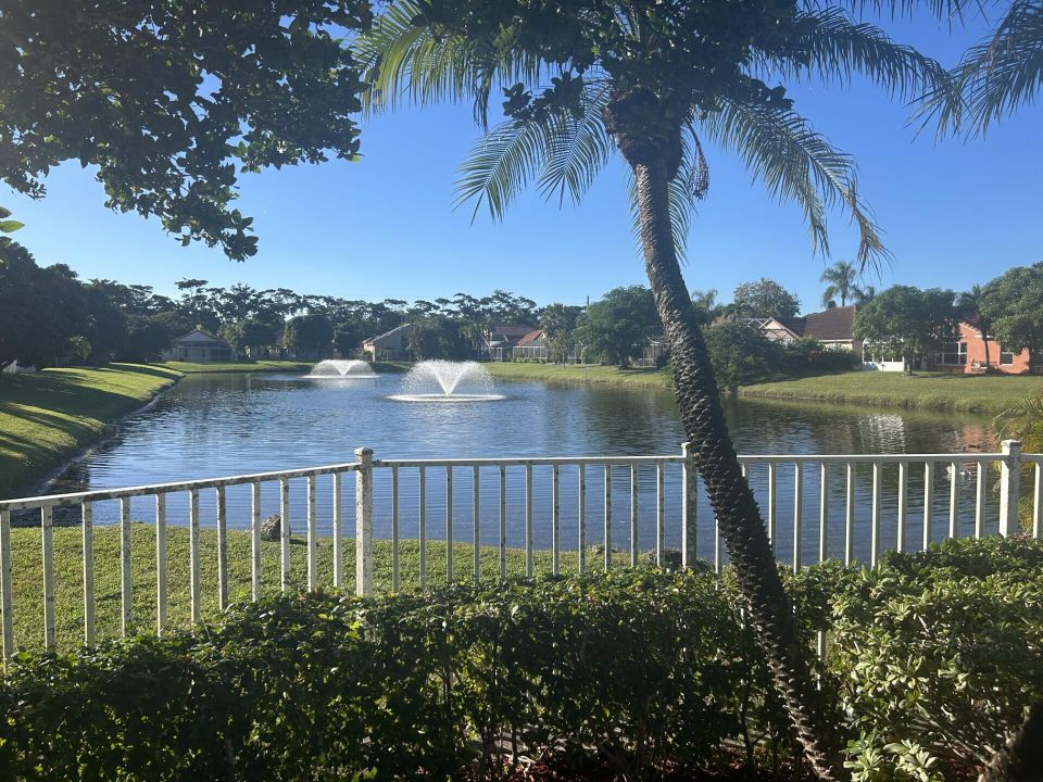 For Rent: $3,400 (4 beds, 2 baths, 1580 Square Feet)