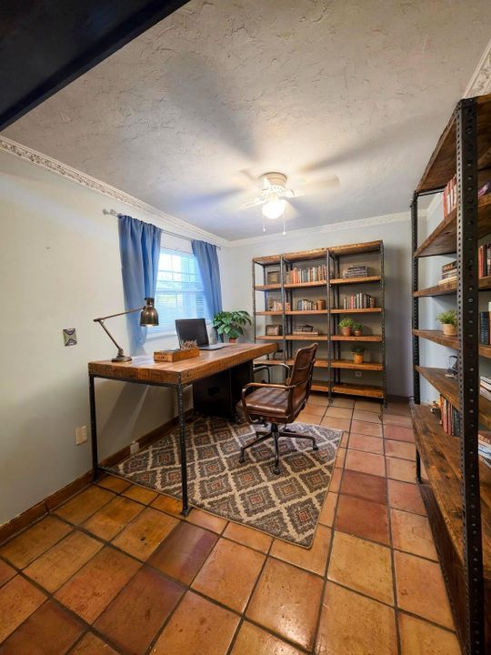 For Sale: $525,000 (3 beds, 2 baths, 1480 Square Feet)