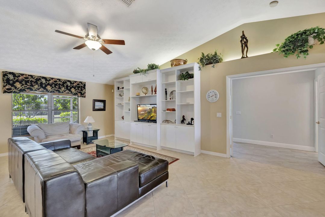 Active With Contract: $450,000 (3 beds, 2 baths, 2360 Square Feet)