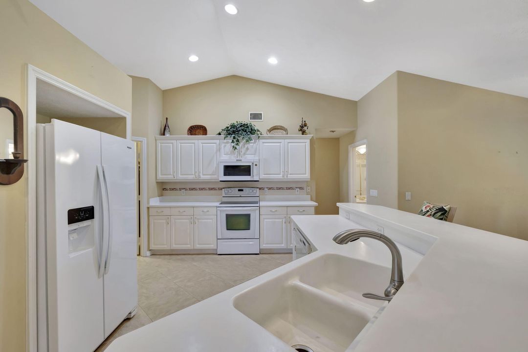 Active With Contract: $450,000 (3 beds, 2 baths, 2360 Square Feet)